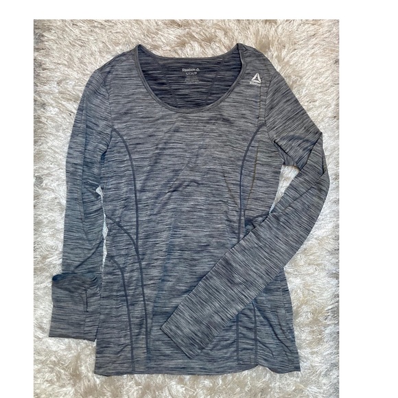 REEBOK Athletic Top - Picture 4 of 9